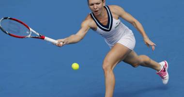 Stire din Sport : Simona Halep, impresionantă prin tehnica perfectă