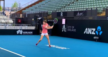 Stire din Sport : Simona Halep, gata de start. Urmează o întâlnire la Adelaide cu o favorită a gazdelor
