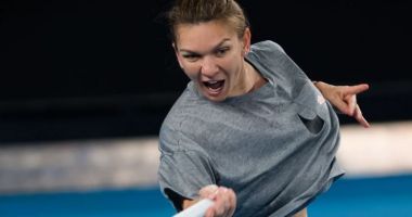 Stire din Sport : Simona Halep se pregătește la București. Când ar putea reveni pe teren