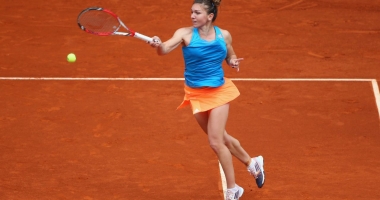Stire din Sport : SIMONA HALEP joacă finala de la Madrid cu Kristina Mladenovic. Vezi aici când are loc partida