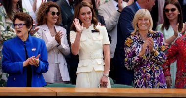 Stire din Sport : Simona Halep urmărește, din loja regală, alături de Prințesa de Wales, finala feminină de la Wimbledon