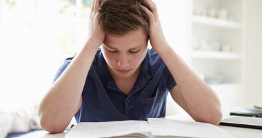 Stire din Cultură-Educație : SIMULARE EVALUARE NAȚIONALĂ 2018. Matematica a rupt! Nici măcar o treime din elevi nu au luat 5