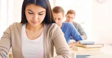 Stire din Cultură-Educație : Începe simularea Bacalaureatului 2019. Astăzi, proba scrisă la limba și literatura română