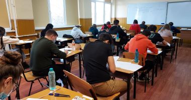 Stire din Cultură-Educație : Nu s-au prezentat 1.586 de liceeni constănțeni la simularea de la limba română