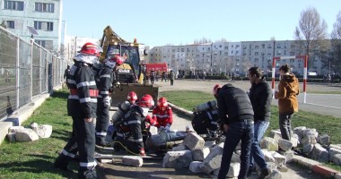CUTREMUR LA NĂVODARI / Cum au intervenit pompierii militari - Galerie FOTO - 2