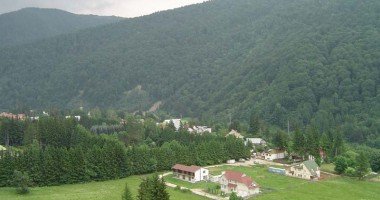 Stire din Economie : Mergem la munte? S-a lansat un nou program, cu prețuri speciale