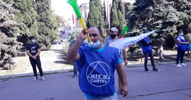 Sindicaliștii au protestat sub geamul prefectului împotriva „abuzurilor” de la CSCT - 12