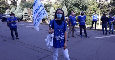Sindicaliștii au protestat sub geamul prefectului împotriva „abuzurilor” de la CSCT - 14