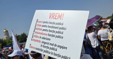Stire din Cultură-Educație : Liderii sindicali din învățământ cer președintelui României să nu promulge „măsurile contra educației”
