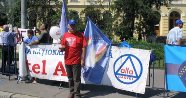 Stire din Economie : Sindicatele suspendă dialogul social