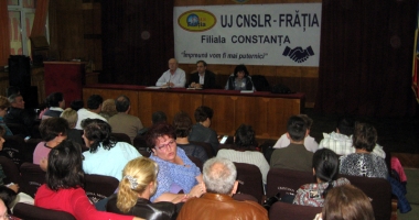 Sindicatele constănțene strâng semnături pentru greva generală - 7