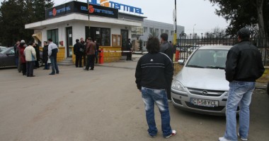 Stire din Eveniment : Sindicatul Oil Terminal solicită achitarea primei de Paști, în instanță