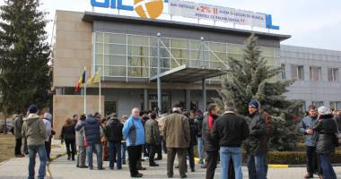 Stire din Economie : Sindicatul "Oil Terminal" amenință cu protestele