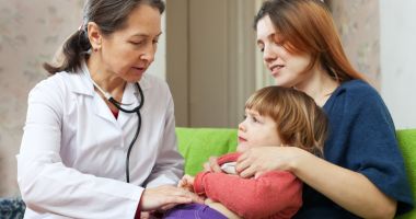 Stire din Sănătate : Nici copiii nu scapă de sindromul de intestin iritabil