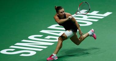 Stire din Sport : Turneul Campioanelor. Iată când are loc marele meci dintre Simona Halep și Agnieszka Radwanska
