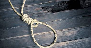 Stire din Eveniment : Decepție în dragoste. Un tânăr  de 19 ani și-a pus ștreangul de gât