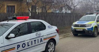 Stire din Eveniment : Mobilizare a polițiștilor, după ce un bărbat a amenințat că se sinucide. Mama lui a sunat la 112