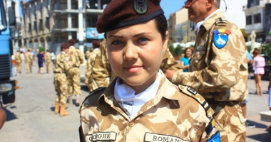 Stire din Eveniment : "Sirenă" printre "Rechinii Albi"! Merge fără frică în Afganistan