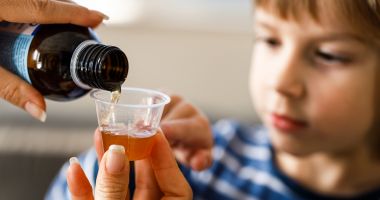 Stire din Social : Sirop de tuse pentru copii, retras de pe piaţă, din cauza unei toxine