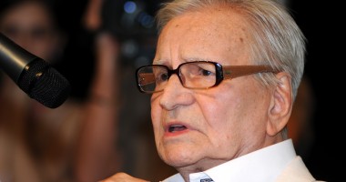 Stire din Cultură-Educație : Maestrul Radu Beligan, în Cartea Recordurilor
