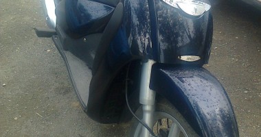 Stire din Eveniment : Și scuterele se fură din străinătate