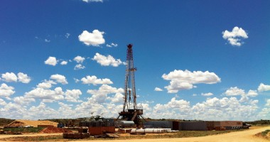 Stire din Actualitate : Ucraina și Chevron au semnat un acord de 10 miliarde de dolari pentru explorarea gazelor de șist