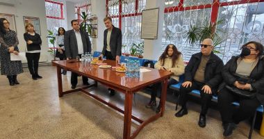 Sistem dedicat nevăzătorilor, implementat la Oficiul Poştal nr. 6 Constanţa - 2