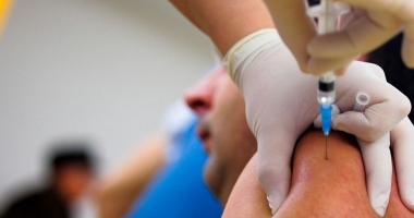 Stire din Sănătate : Doar un pas  până la epidemia de gripă!  Ce spun medicii specialiști