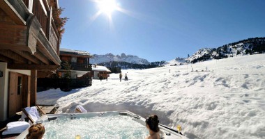 Stire din Diverse : Vrei totuși să schiezi iarna aceasta? Iată cele mai bune destinații de ski