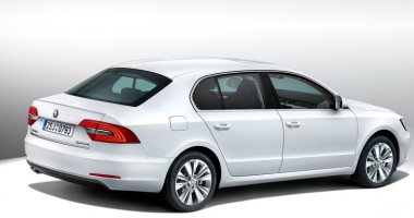 Stire din Diverse : Skoda Superb, schimbare radicală  de look