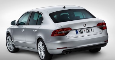 Stire din Diverse : Cum arată noua Skoda Superb
