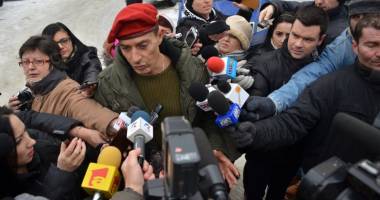 Stire din Politică-Administrație : Radu Mazăre s-a răzgândit: "Decizia de a renunța la funcția de primar o să o iau eu singur..."