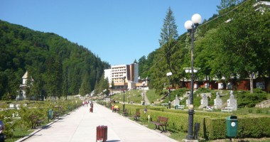 Slănic Moldova, frumoasa adormită redevine, ușor, "Perla Moldovei" - 5