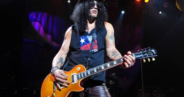 Stire din Diverse : SLASH, pentru prima oară în România!