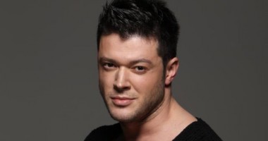 Stire din Monden : Victor Slav: "Dacă am făcut atunci un compromis..."
