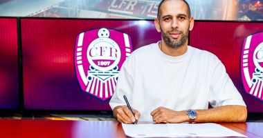 Stire din Sport : Super transfer pentru CFR Cluj. Atacantul Islam Slimani a venit în „Gruia”