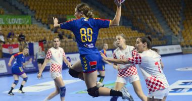 Stire din Sport : Handbal / România a învins Croaţia la Europenele de tineret. Alicia Gogîrlă, 6 goluri