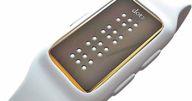 Stire din Tehnologie : Smartwatch pentru cei cu deficiențe de vedere
