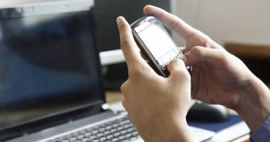 Stire din Social : ATENȚIE! Fraude bancare cu site-ul ANAF. Nu introduceți numărul cardului bancar!