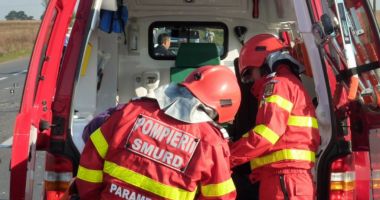 Copil de 7 ani, spulberat de o mașină în timp ce încerca să traverseze strada