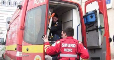 Stire din Eveniment : O elevă de liceu a murit după ce ar fi mâncat fructele unei plante decorative