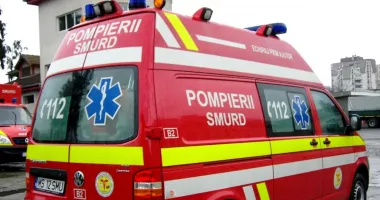 Stire din Eveniment : Un copil a murit, luni dimineața, după ce a căzut de la etaj