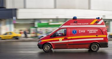 Stire din Eveniment : UPDATE. Accident rutier cu trei maşini, la Constanţa. Şapte persoane implicate în coliziune