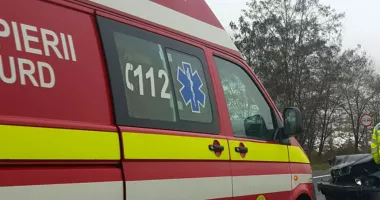 Stire din Eveniment : Accident pe A4 spre Ovidiu. O victimă este asistată de SMURD