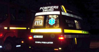 Stire din Eveniment : Accident rutier lângă Consulatul Turciei, pe bulevardul Ferdinand. O mașină a intrat într-un copac