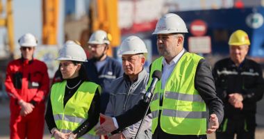 Industria românească există şi se dezvoltă. Marcel Ciolacu: "Privatizarea Şantierului Naval Constanţa - de excepţie!" - 3