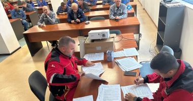 Stire din Economie : Concursul SSM din Şantierul Naval Constanţa şi-a stabilit câştigătorii. "Cu toată forţa înainte!"