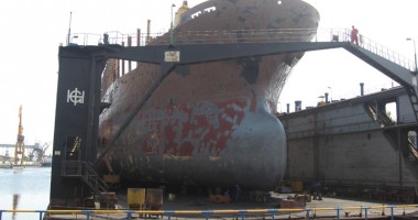 Șantierele navale își pun centurile de salvare - 2