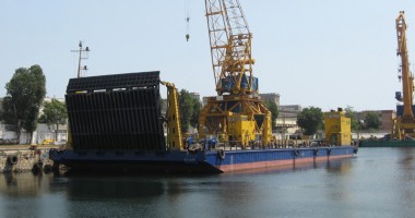 Șantierele navale își pun centurile de salvare - 3