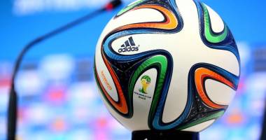 Stire din Sport : FIFA amână procesul candidaturilor pentru Mondialul 2026